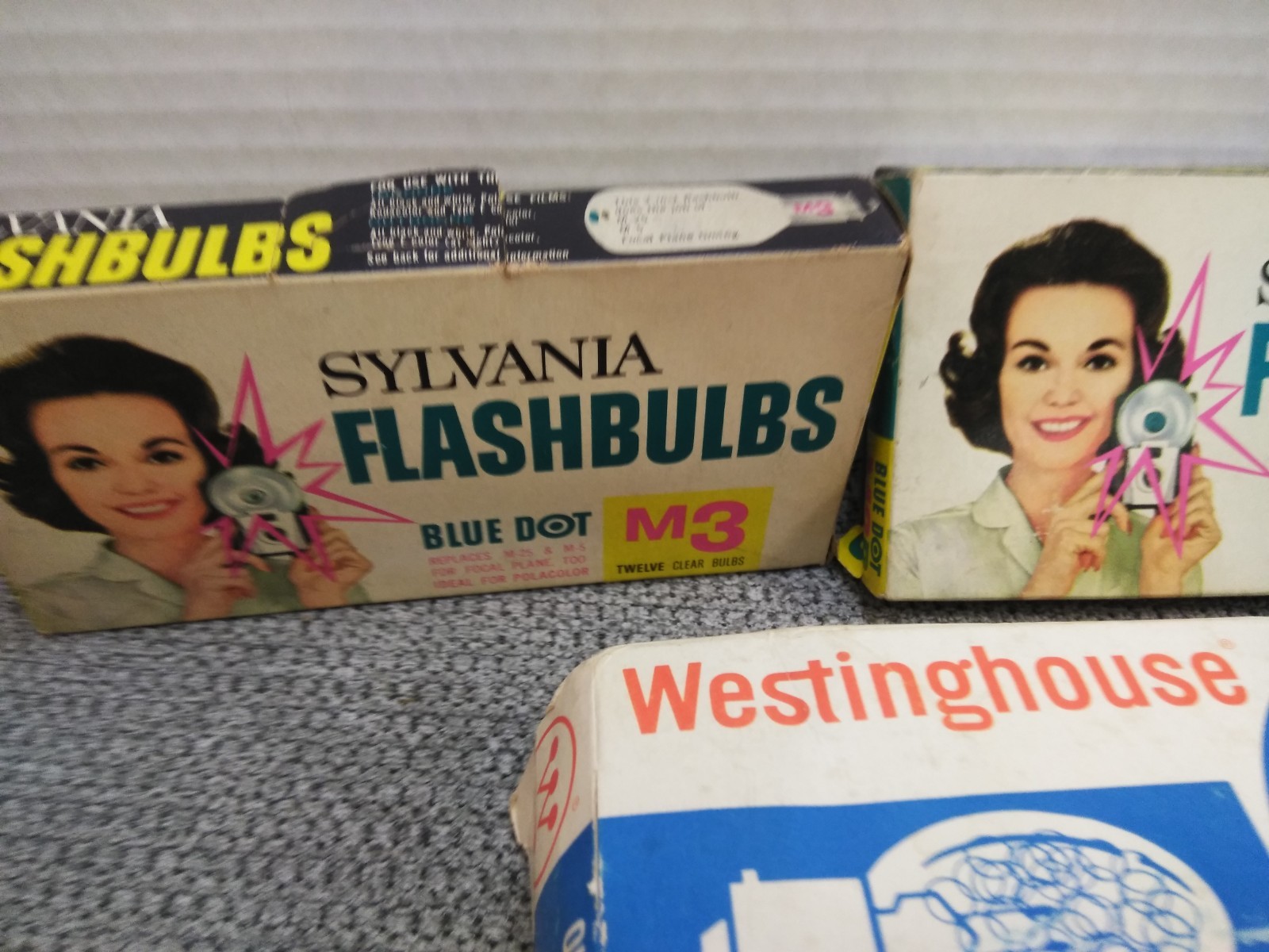 Sylvania Blue Dot M3B, M3 Flashbulbs 12 Blue Bulbs EA & WESTINGHOUSE #5 6 BULB
