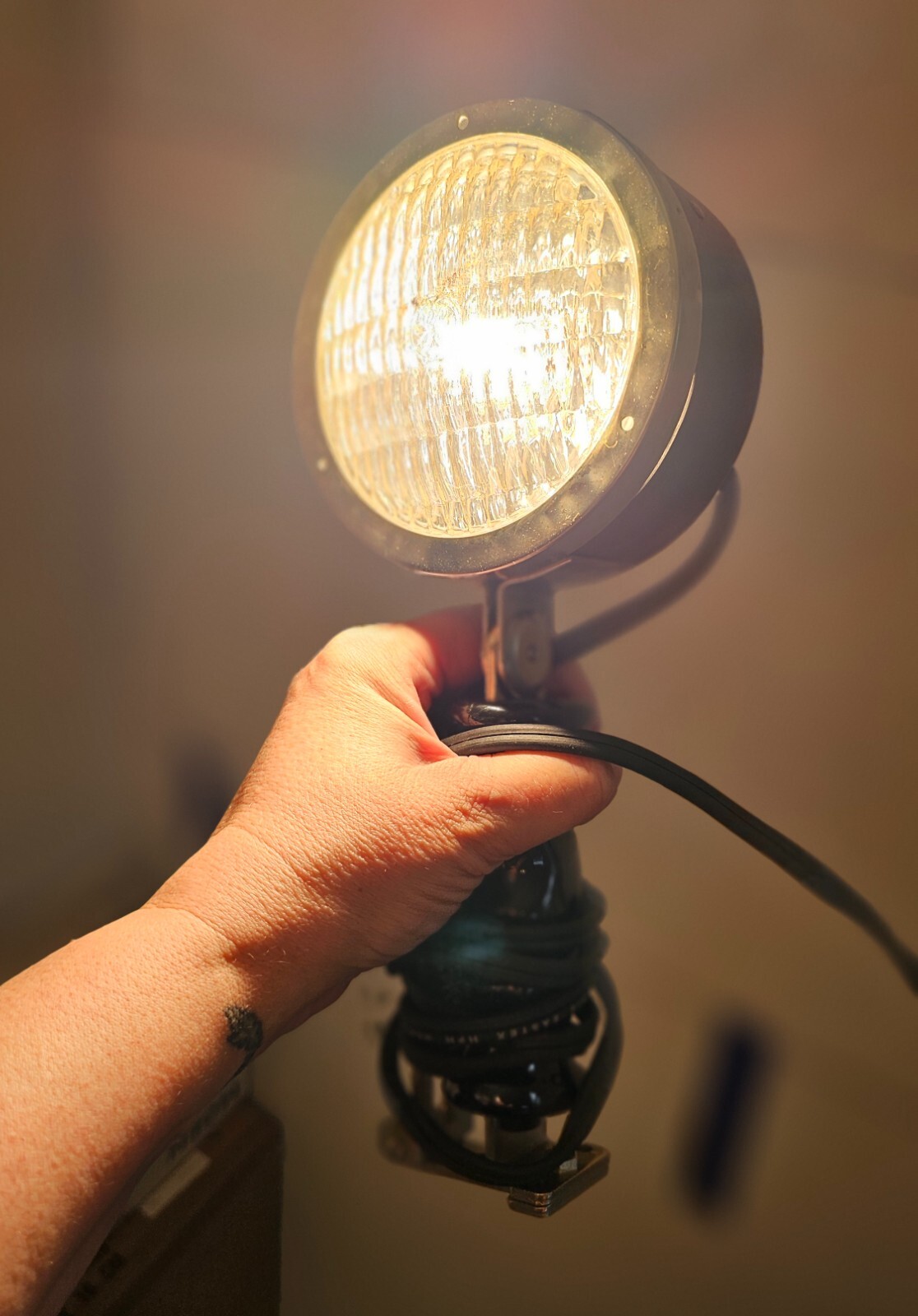 Kenco Vintage Movie Light with Twin Beams (Flood & Spot)