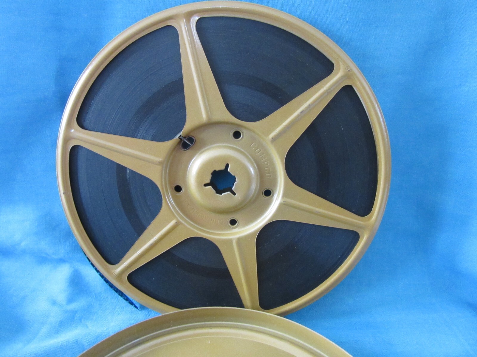 Metal Super 8mm 400ft (7in) Movie Film Reel w/Home Movie in Can — COMPCO USA