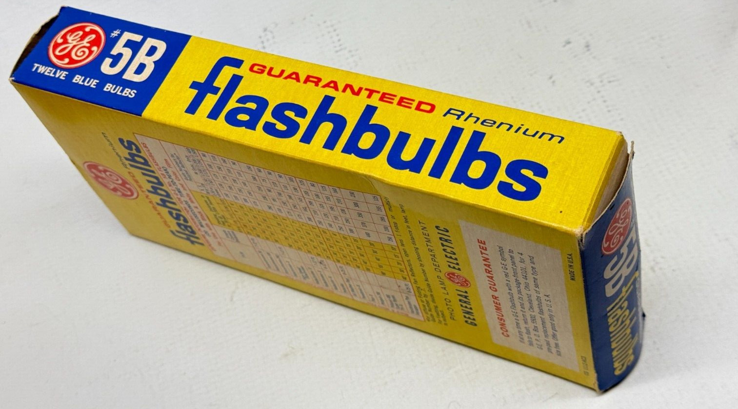 Vintage 5B Photography Flashbulbs 9 General Electric, 12 Westinghouse