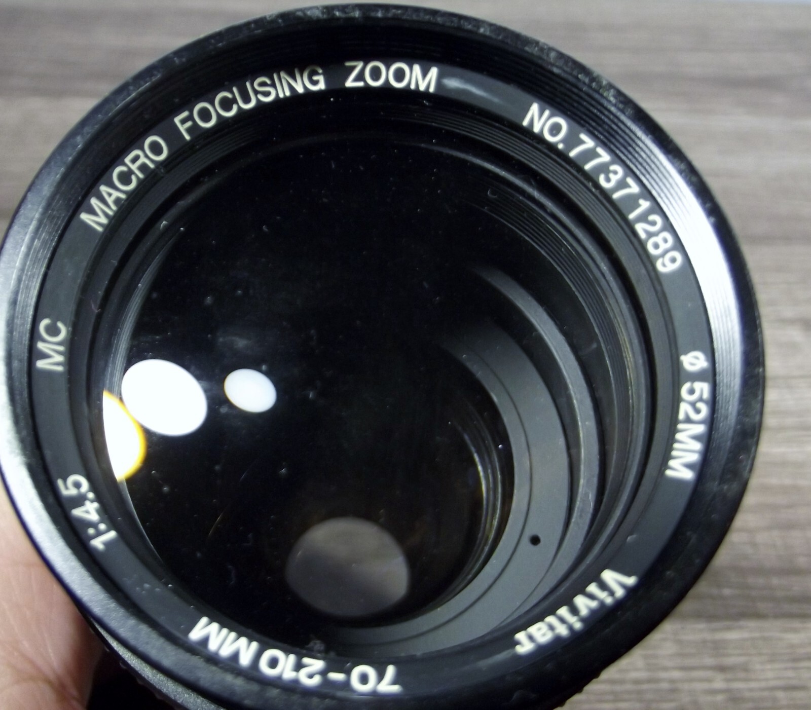 Vivitar Macro Focusing Zoom 70-210mm 1:4.5 Camera Lens P/K Mount 52mm Japan