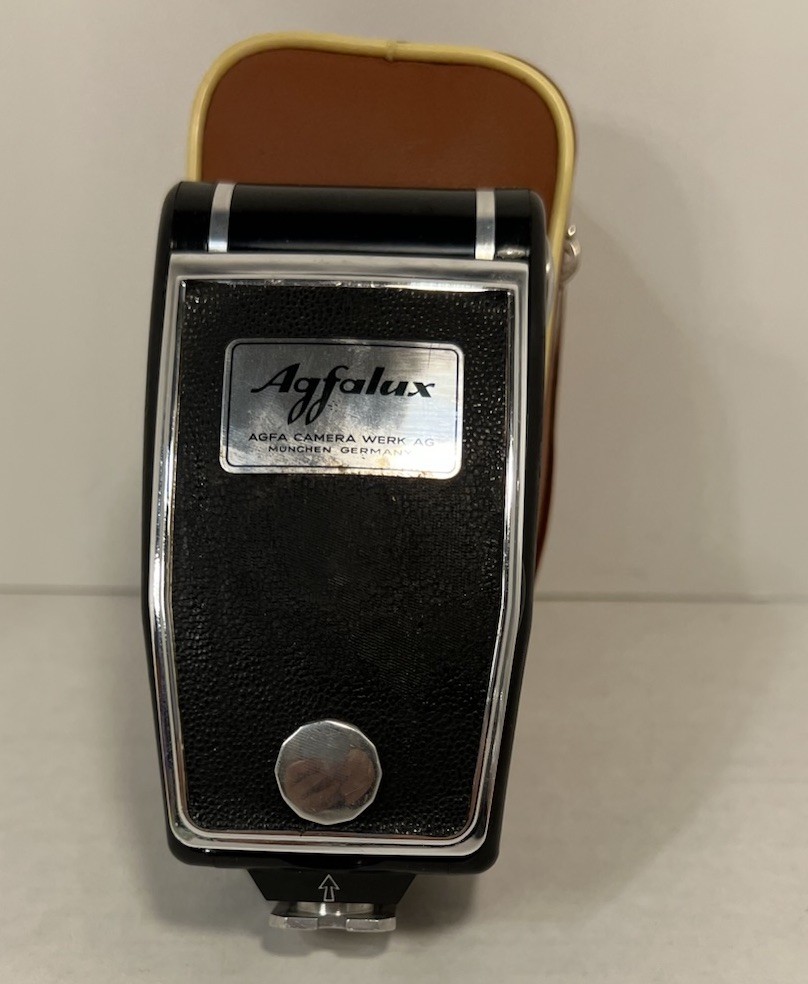 Agfalux AGFA Camera Werk AG Munchen Germany Camera Flash & Case – UNTESTED