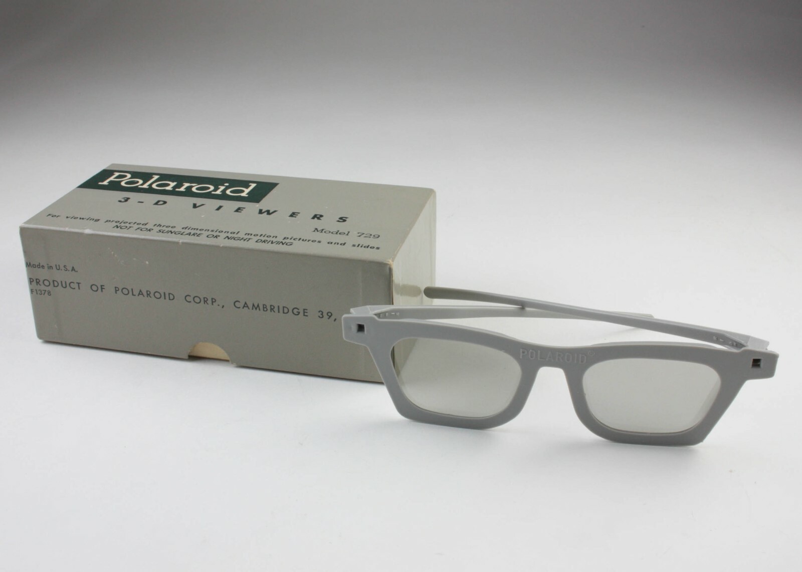 Polaroid 3-D Viewers – Model 729 – Vintage Original Box of 6 Pairs Gray Glasses