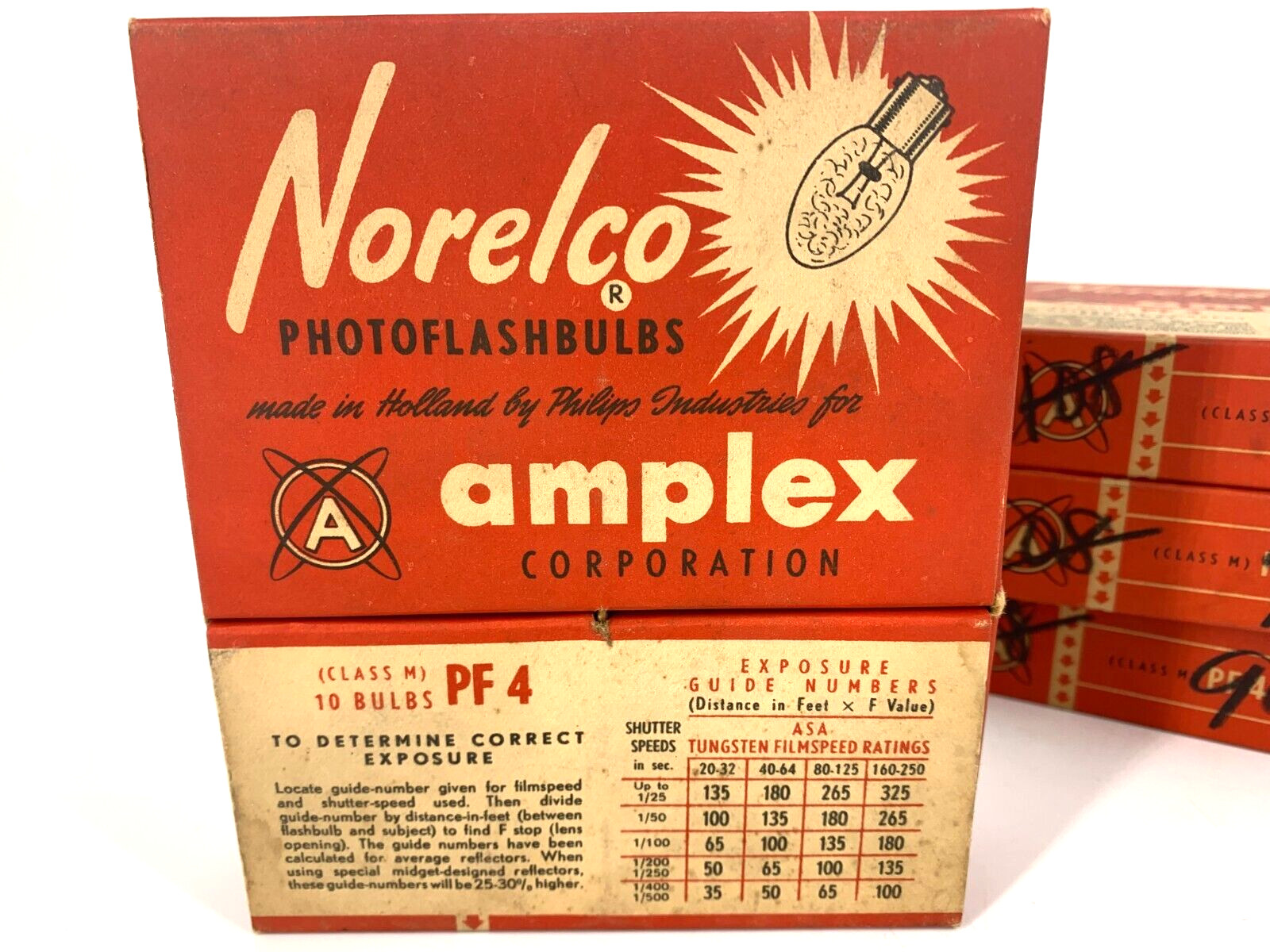 Lot of (40) Norelco Model PF 4 Photo Flash Bulbs