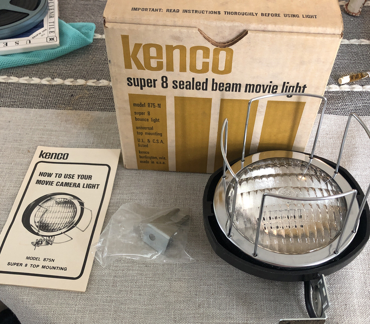 Vintage Kenco 875-N Super 8 Sealed Beam Movie Light