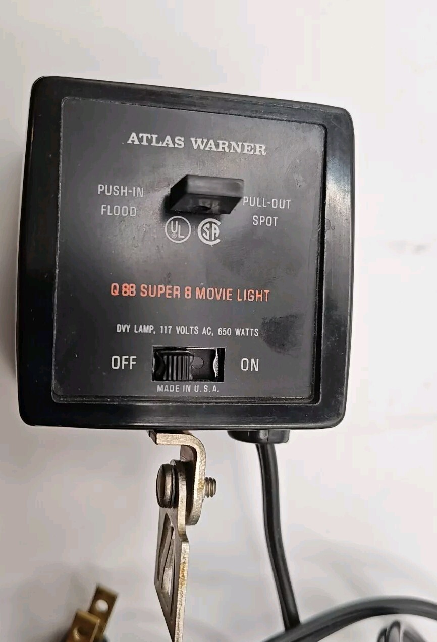 Atlas Warner Super 8 Movie Light Model Q88