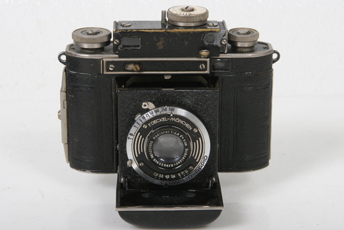 Certo Dollina Camera With Radionar 50, f/2.9 Lens