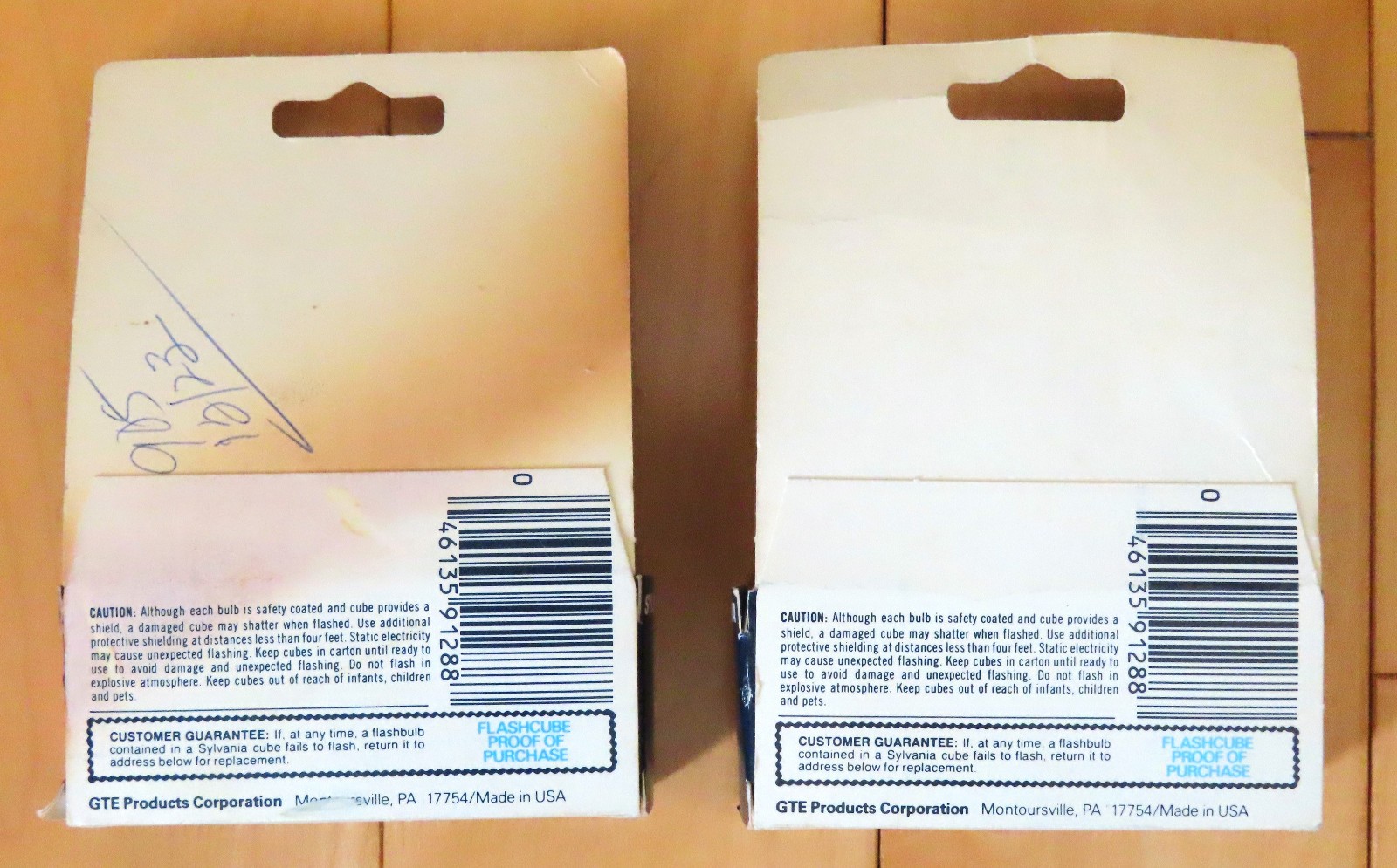 2 Boxes of 3 VTG Sylvania Blue Dot Flash Cubes (Total of 6)