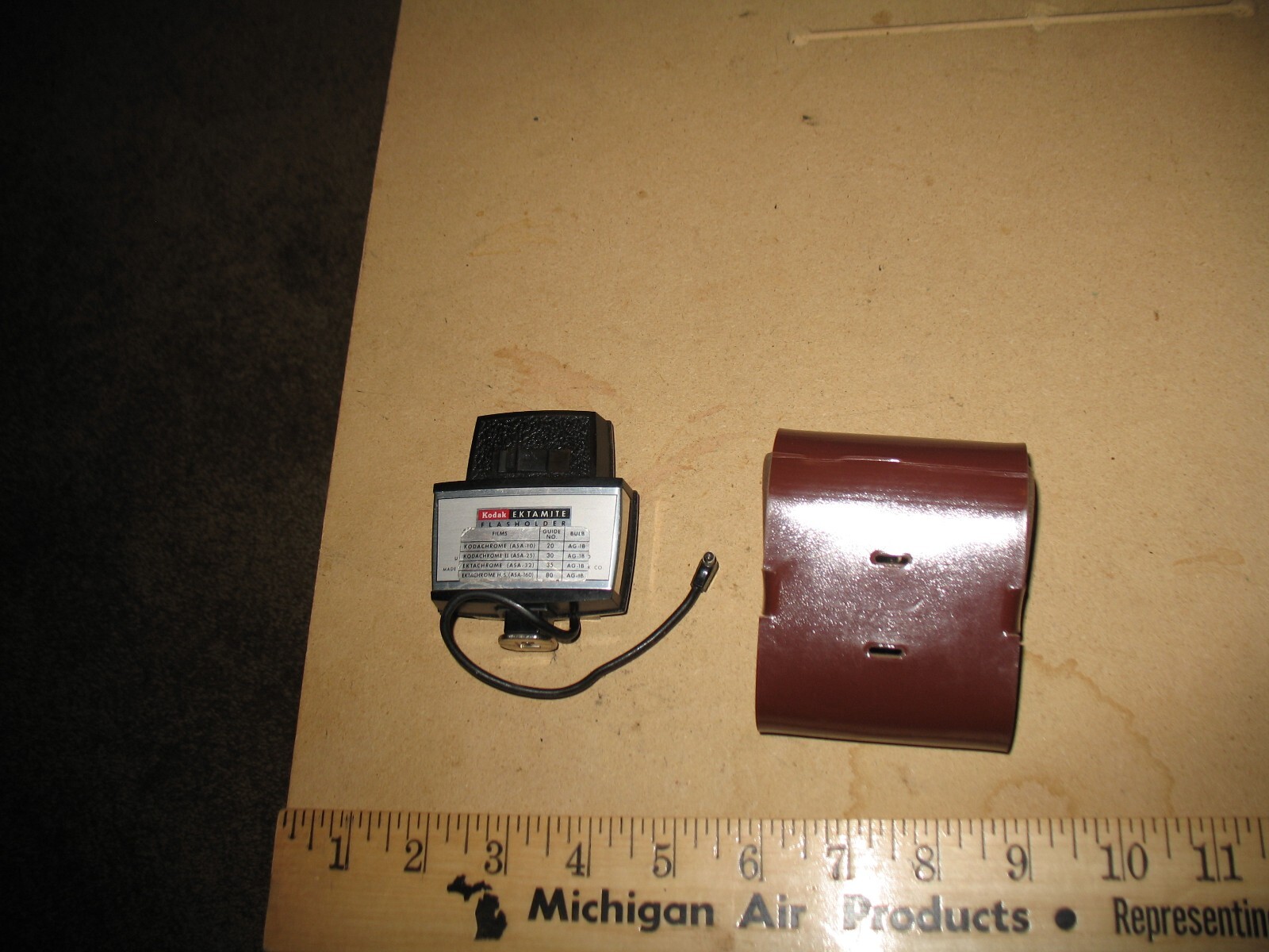 VTG NOS? KODAK CAMERA EKTAMITE FLASHOLDER WITH CASE VERY NICE