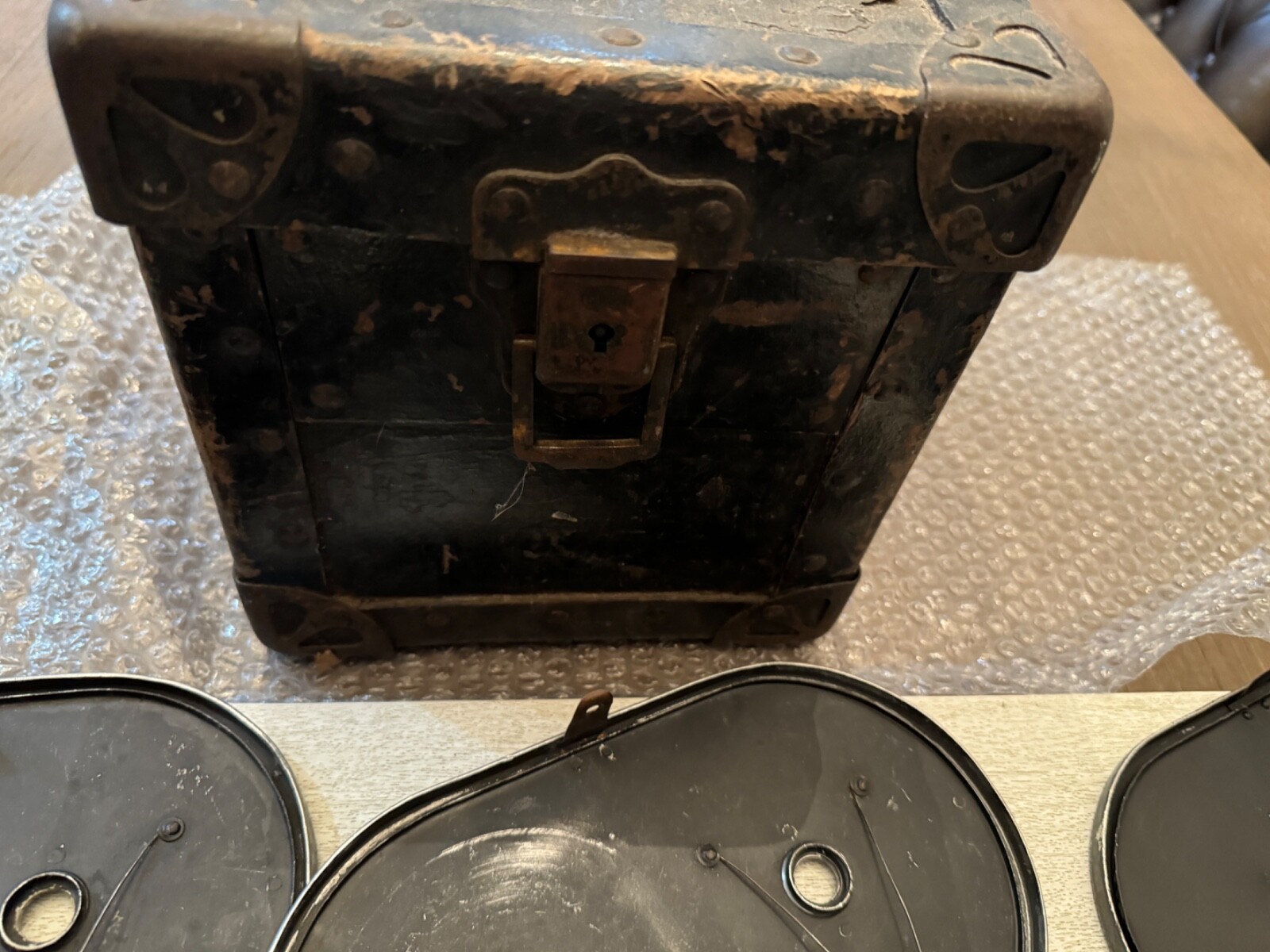 4 RARE ANTIQUE REEL FILM HOLDER WITH CASE