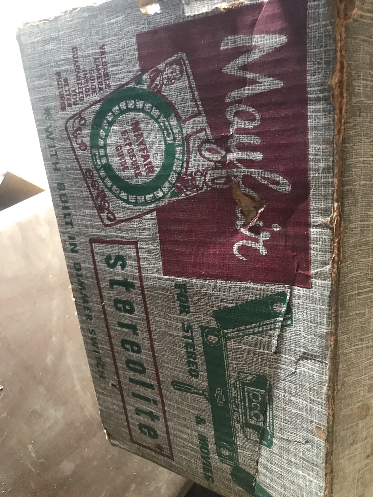 Vintage MAYFAIR STEREOLITE For Stereo & Movies 4 Bulb Lighting Camera Bar W/Box