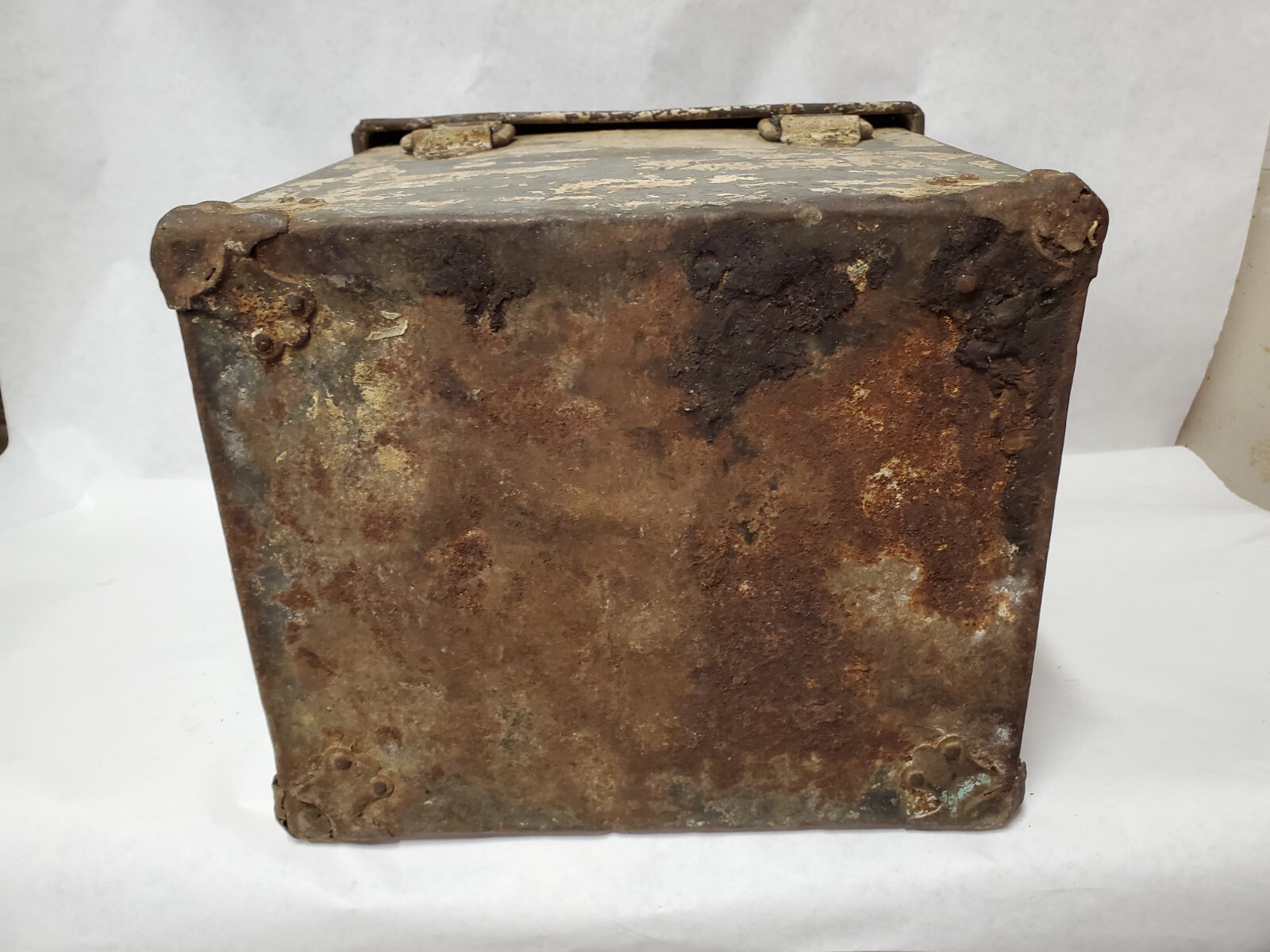 ICC-32a Hollywood Movie Reel Film Metal Case Strong Box Antique Steampunk Prop