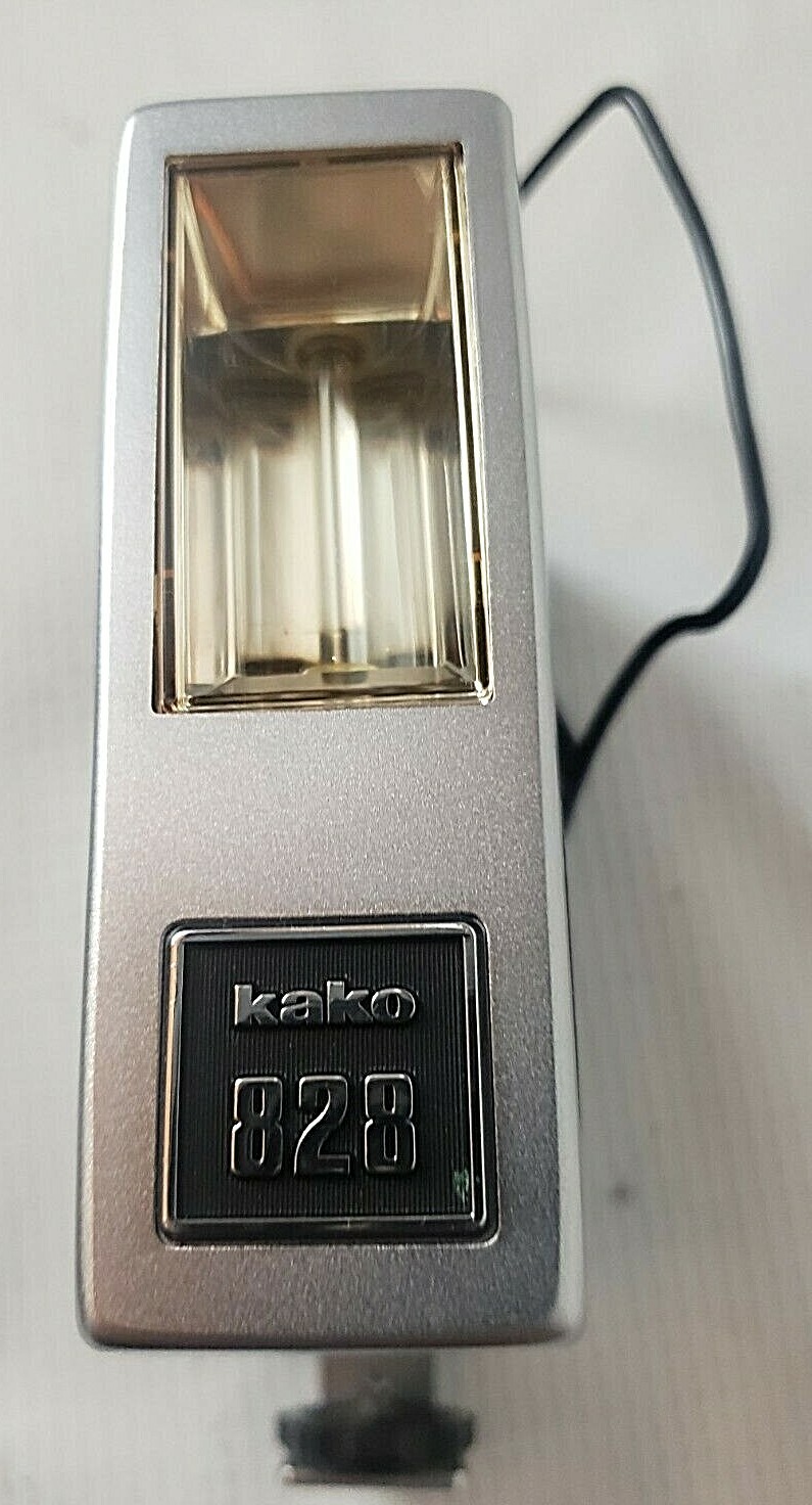 Vintage KAKO 828 Camera Flash W / Cord Japan