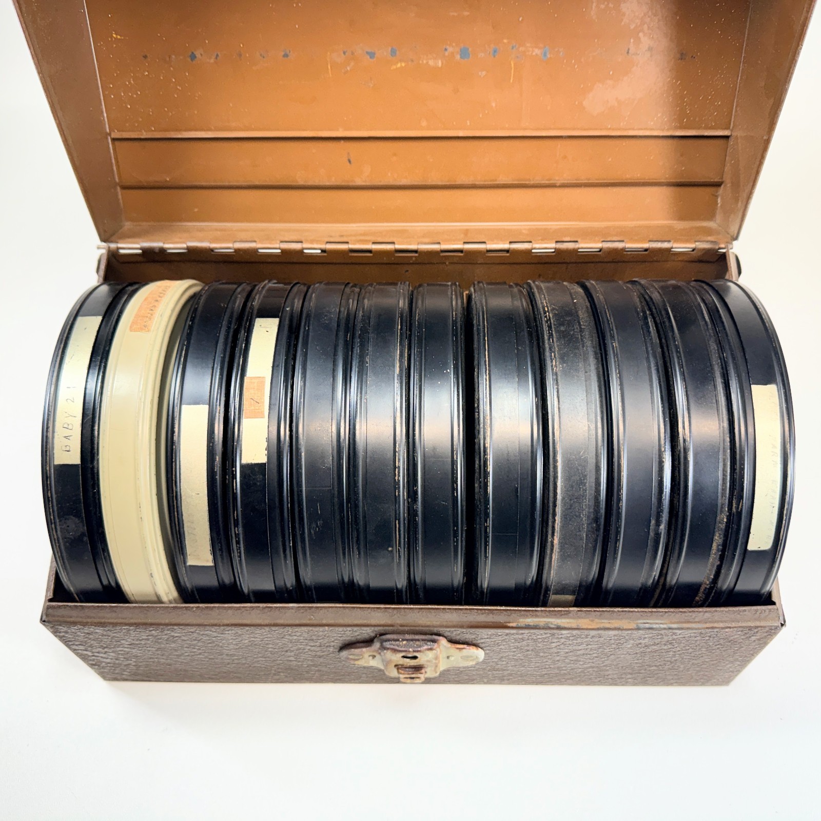 VTG Bell & Howell Metal Reel Storage Film Case Box For Super 8mm + 12 Canisters