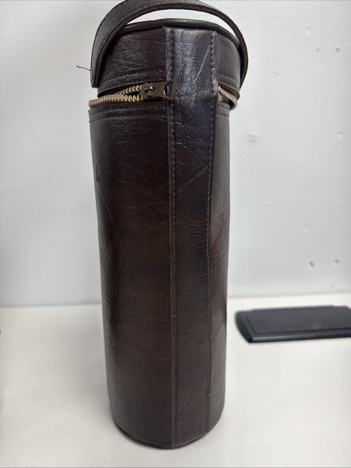 Enna Munchen tele-zoom lens 1:4 85-250mm original leather keeper