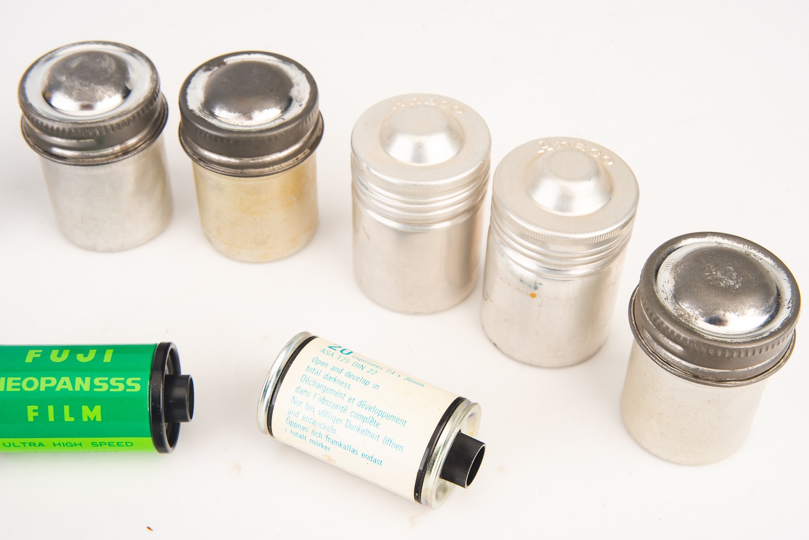 Ilford Ansco Fujifilm 35mm Roll Film Antique Metal & Plastic Holders V22