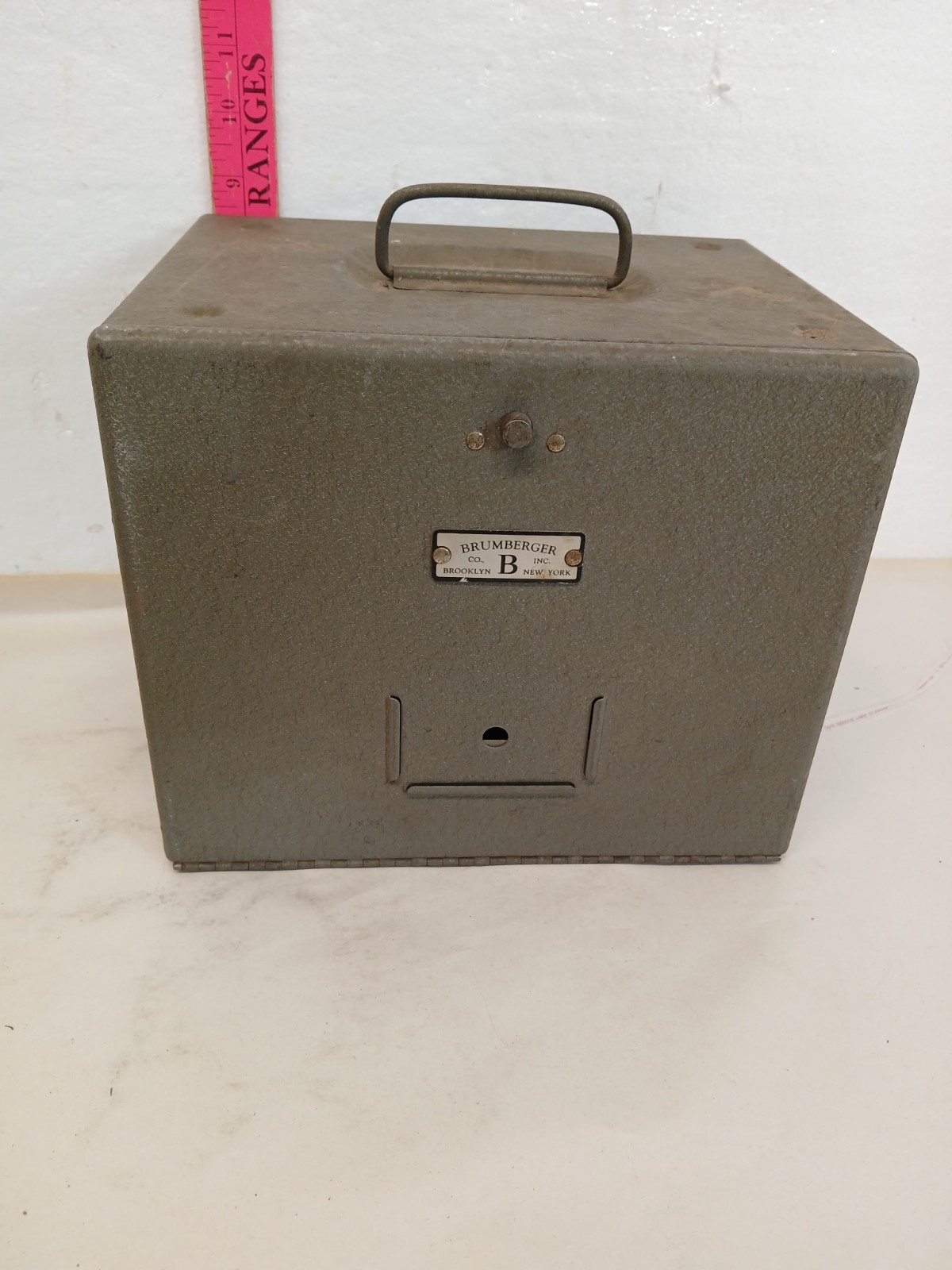 Vintage Brumberger Metal 7″ Film Reel Storage Case 8mm 16mm