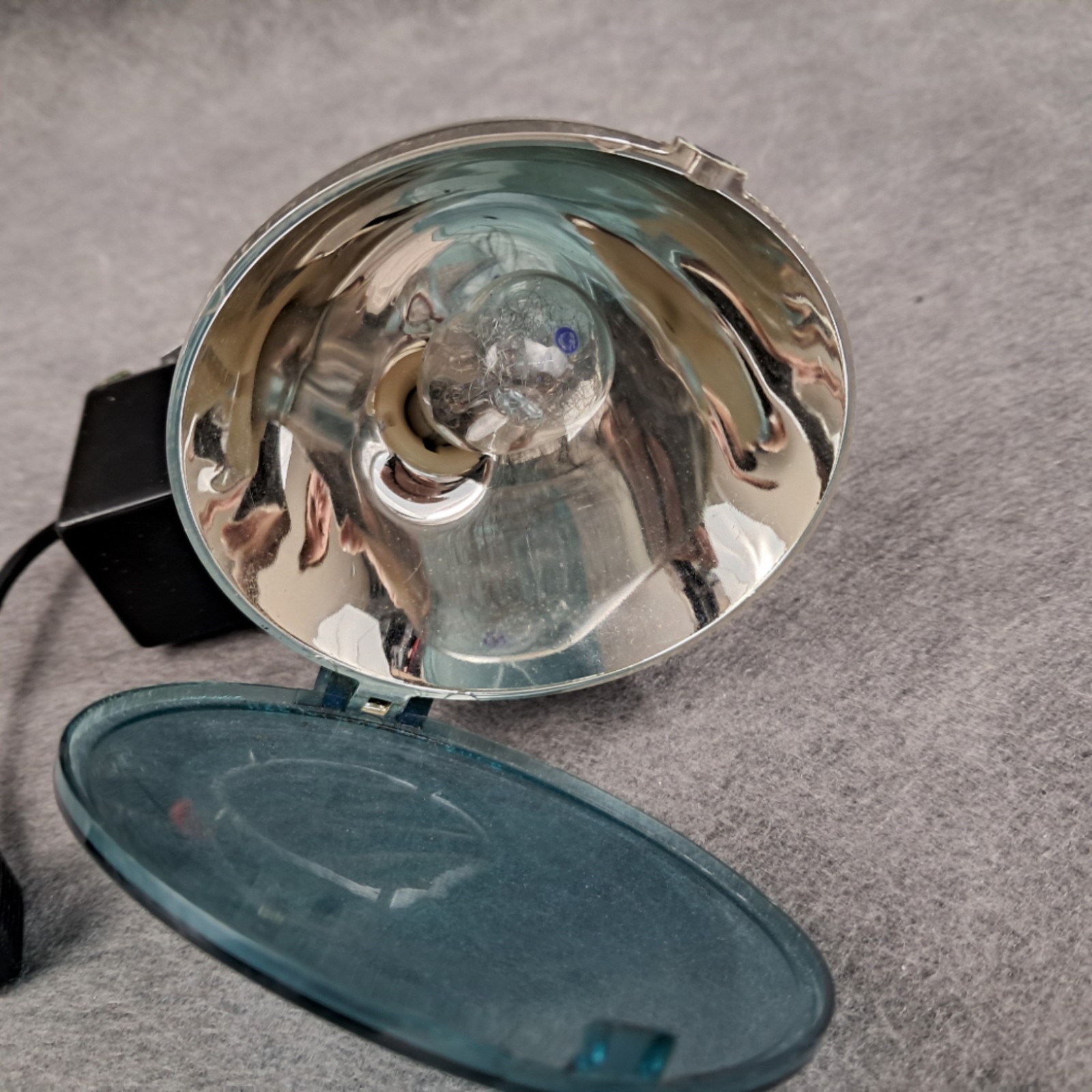 Polaroid Model 268 Flash For Land Camera, M3 Bulb, Tested, Clean, Working