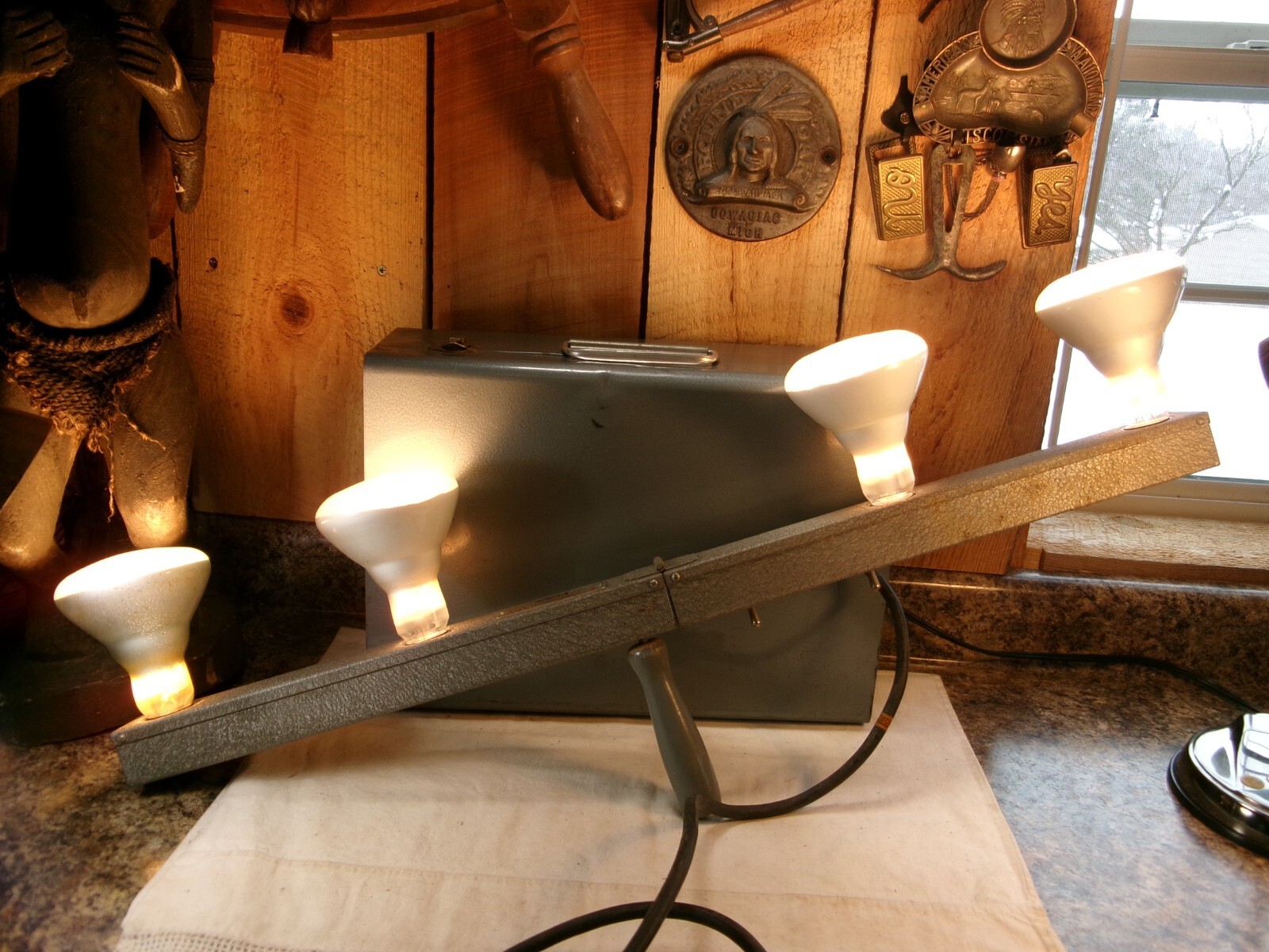 Vintage Arrow Compact-O-Lite Light Bar ~ Working