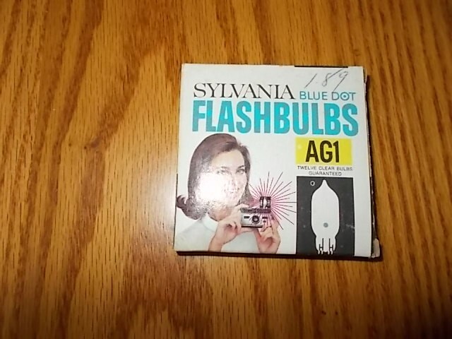 Vintage Sylvania Flashbulbs Blue Dot #AG1 & AG1B 15 Bulbs Total New Old Stock