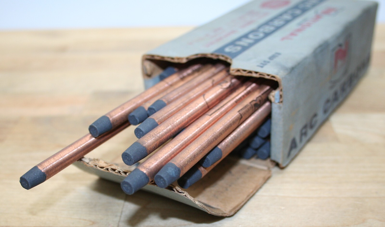 50 Carbon Arc Rods 7mm X 6 Inches, National Arc Carbons Cat. No. L3593 Photo 76
