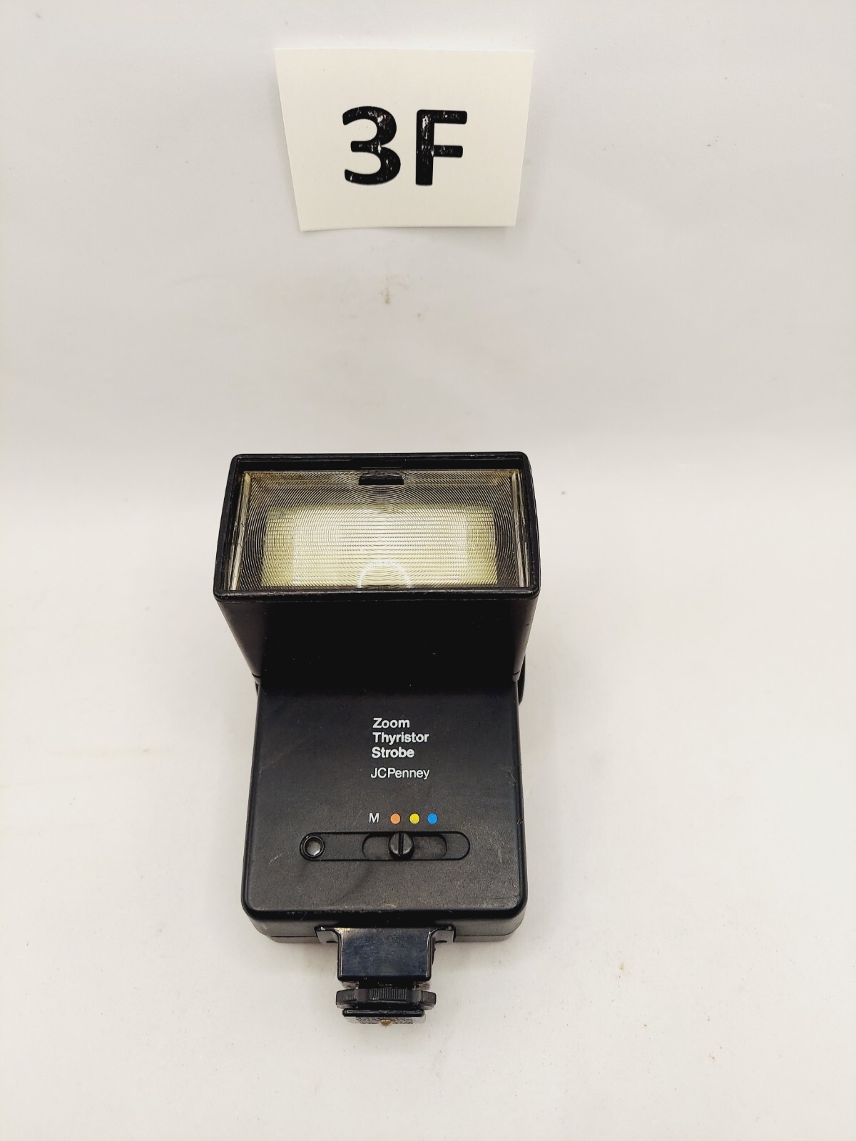 JCPenney Compact Zoom Automatic Strobe Thyristor FLASH Tilt head Vintage