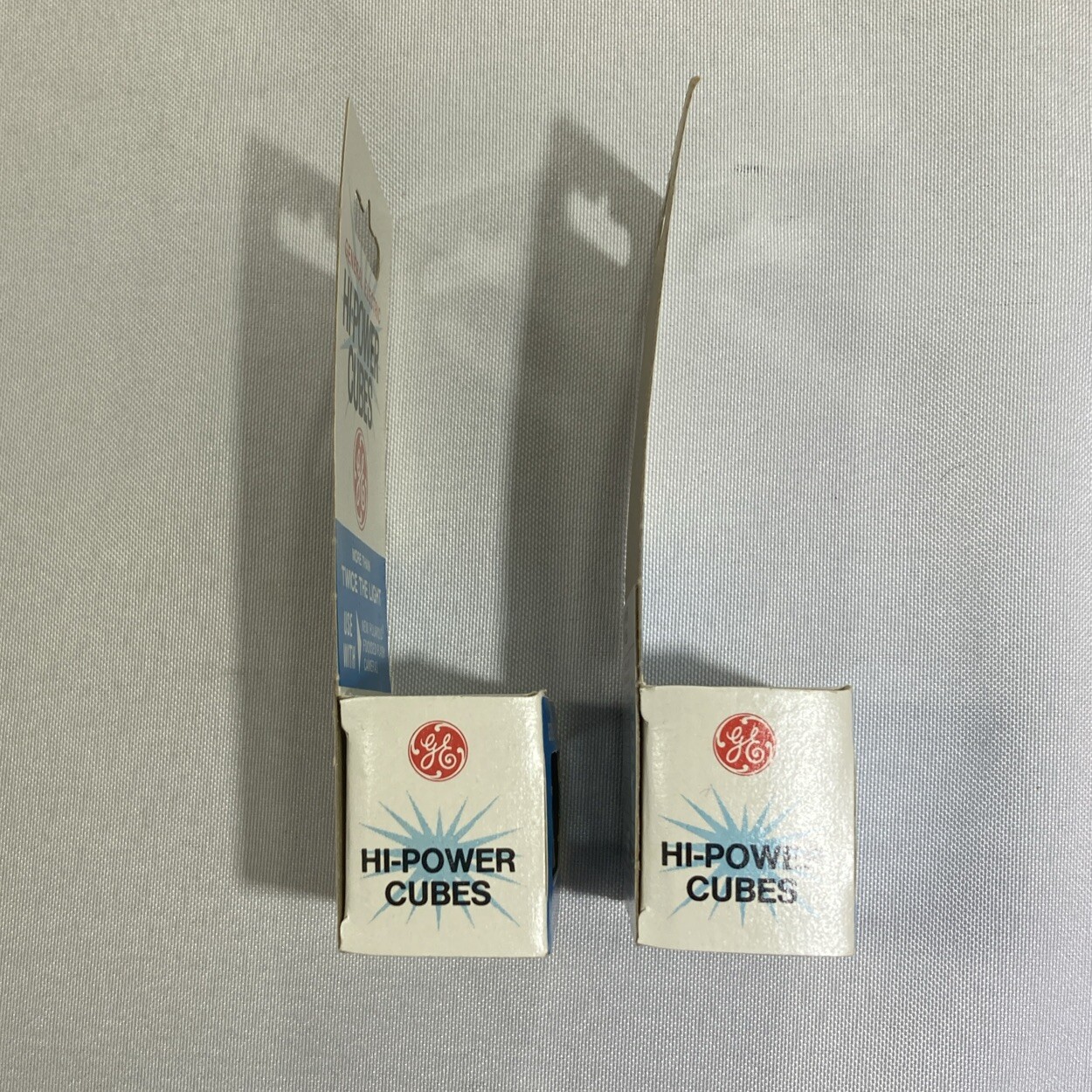 Vtg GE Hi-Power Cubes For Polaroid Cameras Set Of 2
