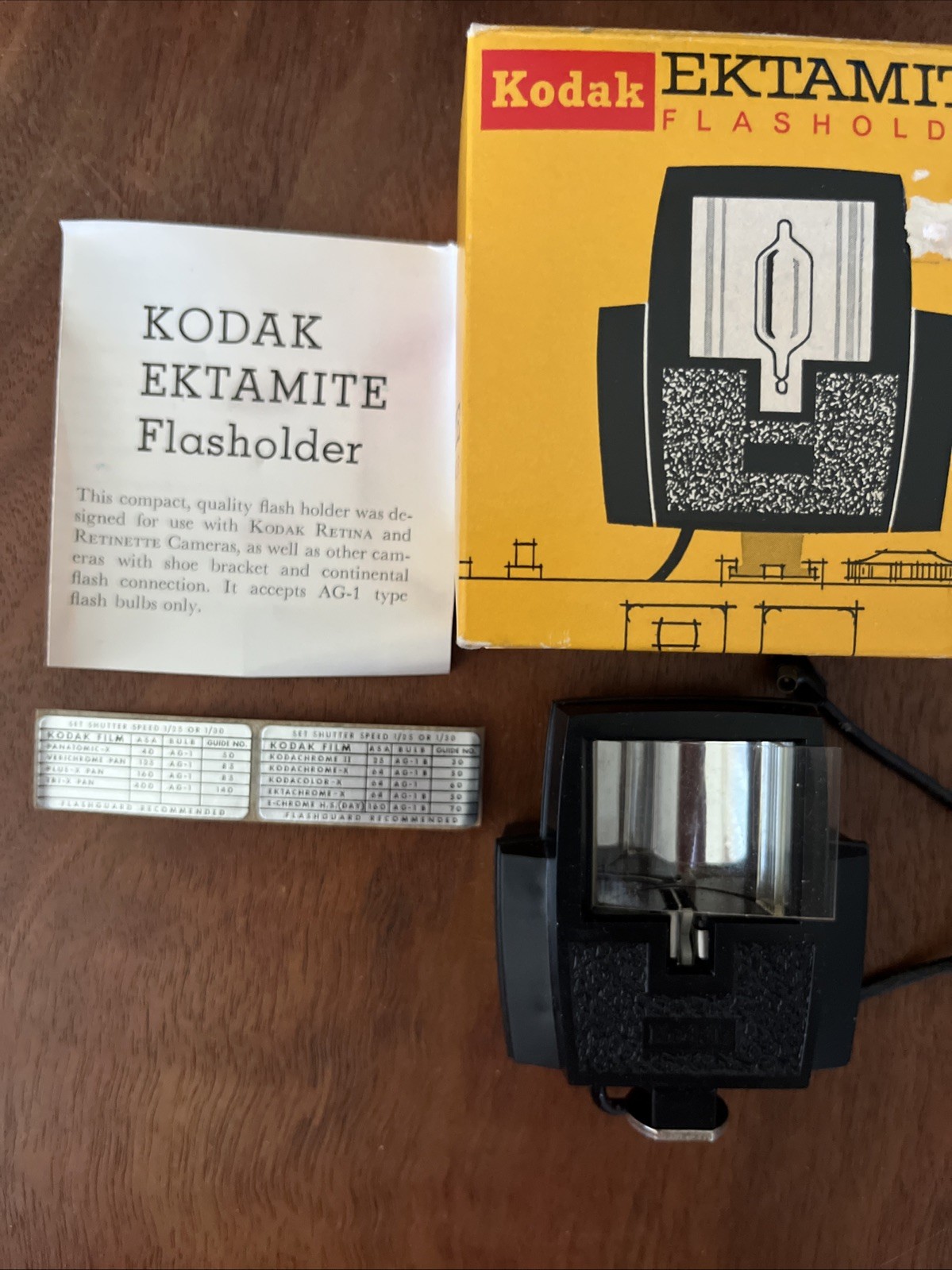 Kodak Ektamite Flasholder No. C 100F in Case In Original Box w/ instructions