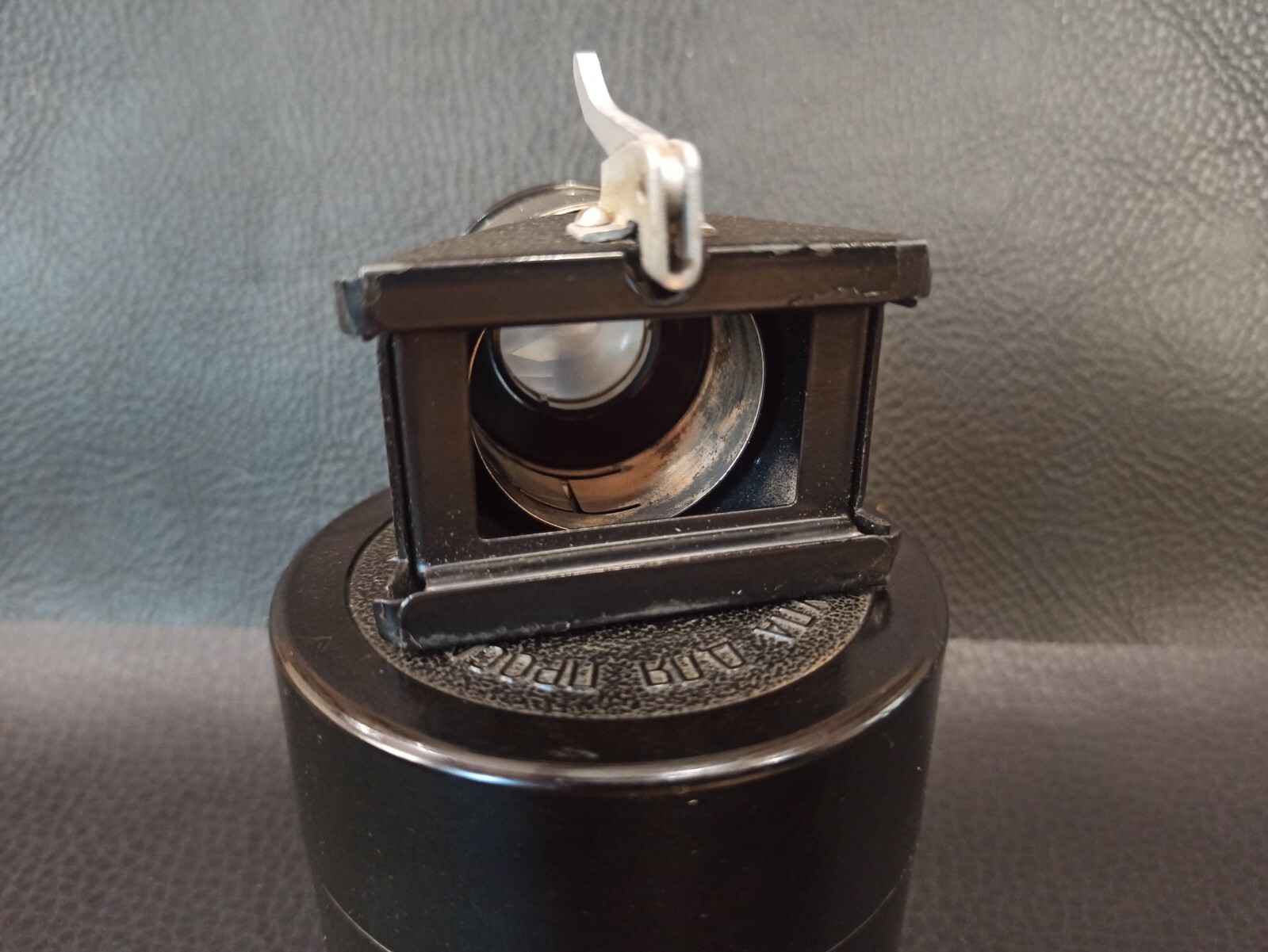 Vintage L-5 iron Magnifying Loupe For Viewing Film Frames USSR