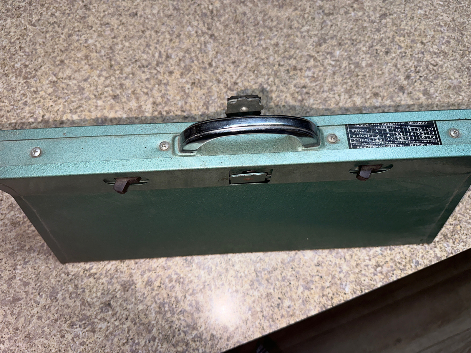 Vintage PM V-Pak Bar Lite 4 Bulb Includes Handle,Lite Bar,Cord+ Case Org Owner