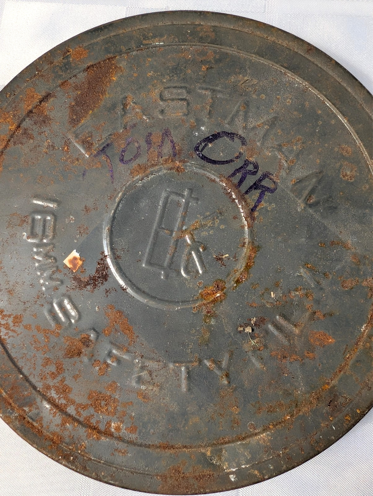 EASTMAN 16MM METAL FILM REEL MOVIE TIN STORAGE VINTAGE REEL TO REEL CASE RETRO