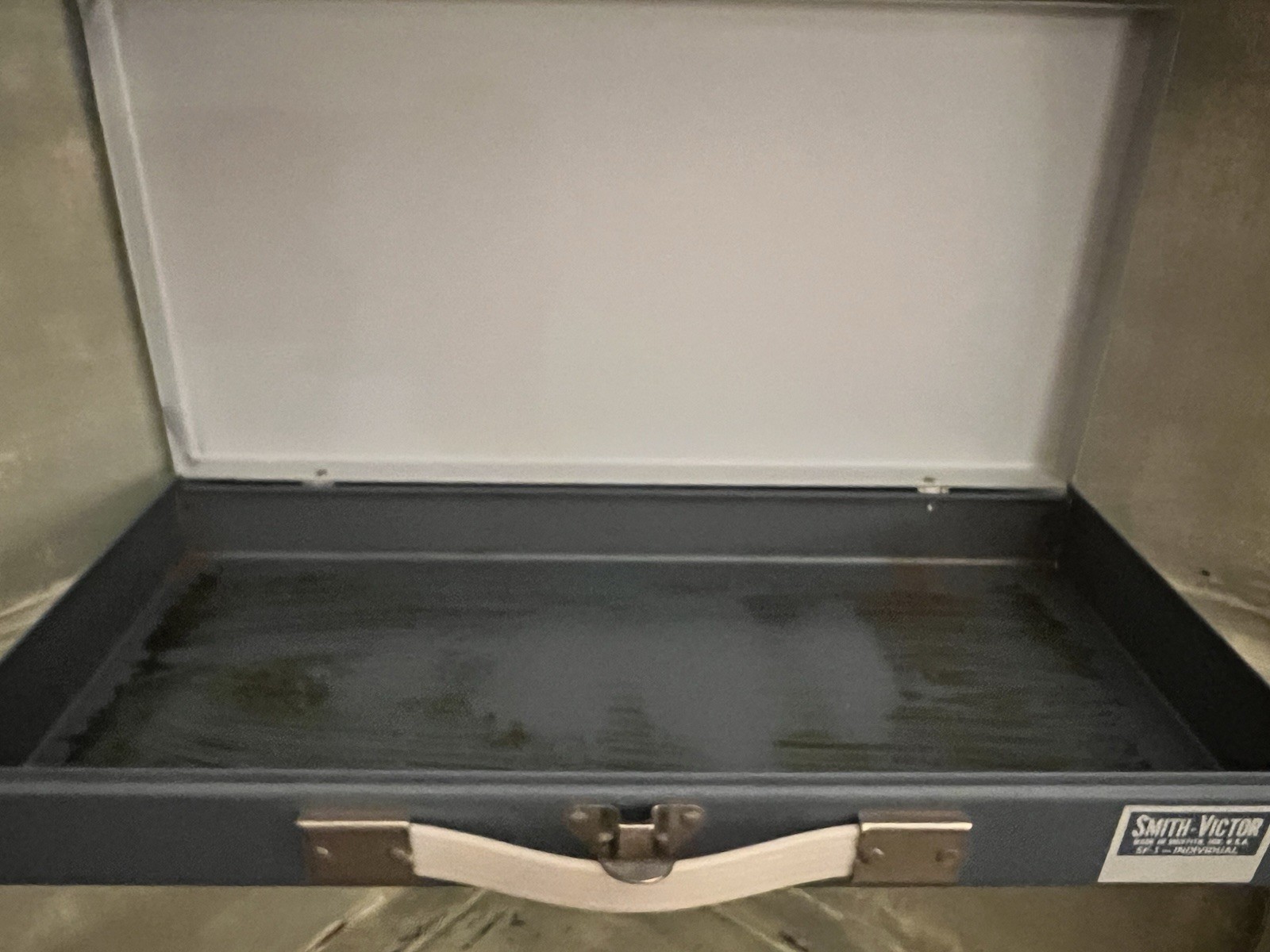 Smith-Victor SF-1 Individual Hard Carrying Case, Universal Compatible
