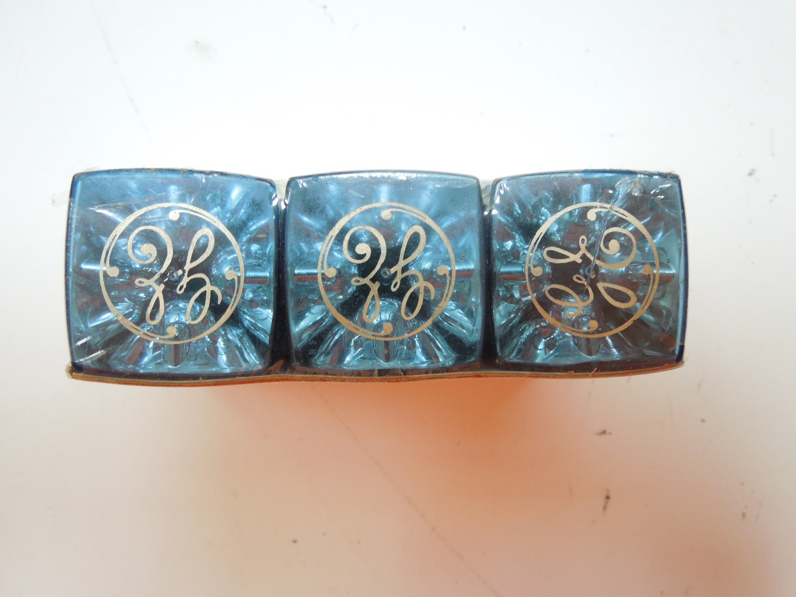 GENERAL ELECTRIC GE SUPER CUBES – MISP – VINTAGE FLASH PHOTOGRAPHY
