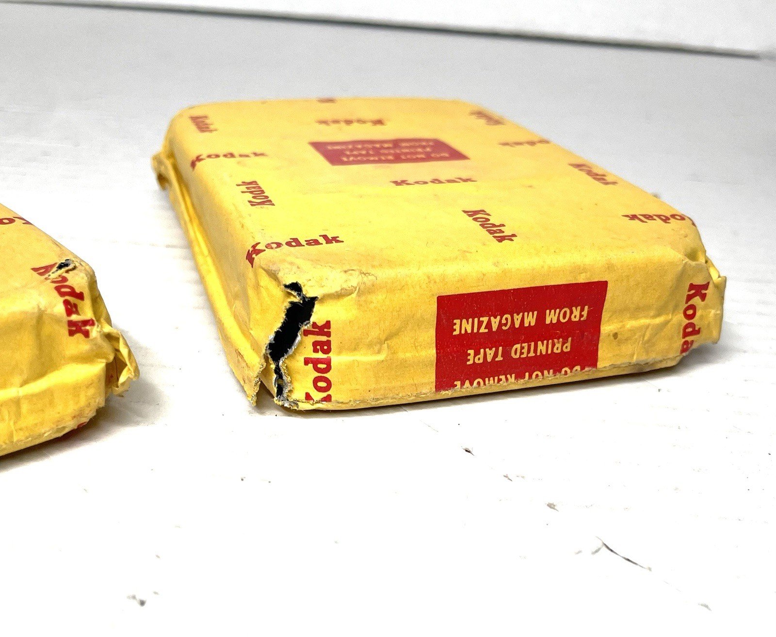 VINTAGE 3 LOT CINE-KODAK 16mm MOVIE FILM MAGAZINE EXPIRED & UNUSED L@@K!!