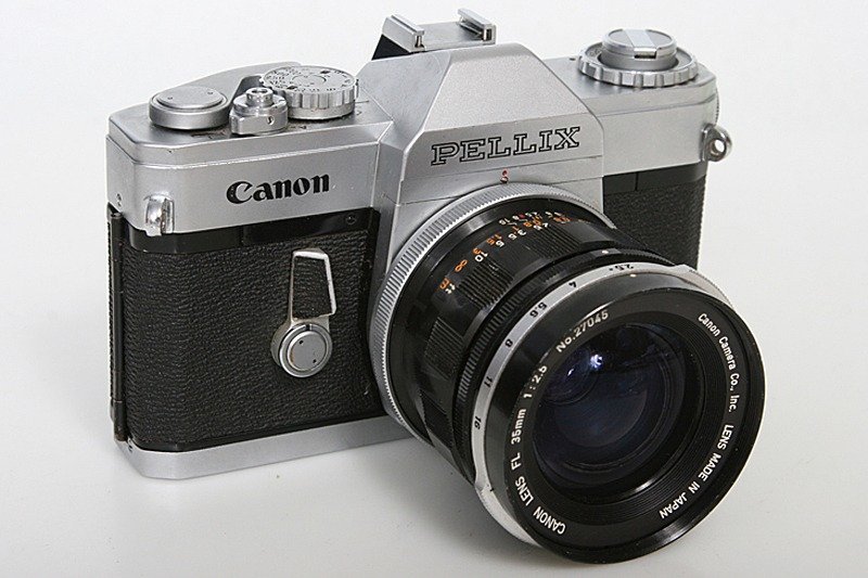 Canon Pellix 35mm SLR Camera With Canon FL 35mm f2.5 Lens
