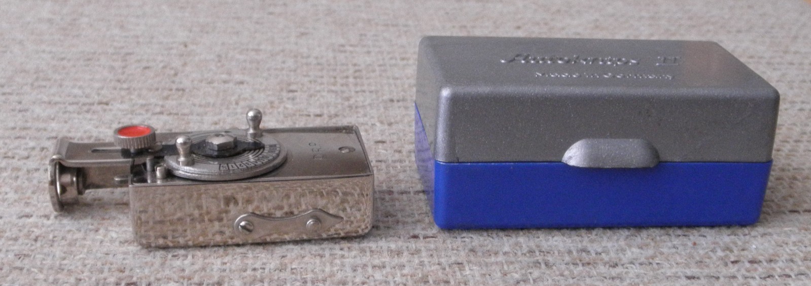 Vintage Autoknips II Mechanical Camera Self Timer With Case (See Video)