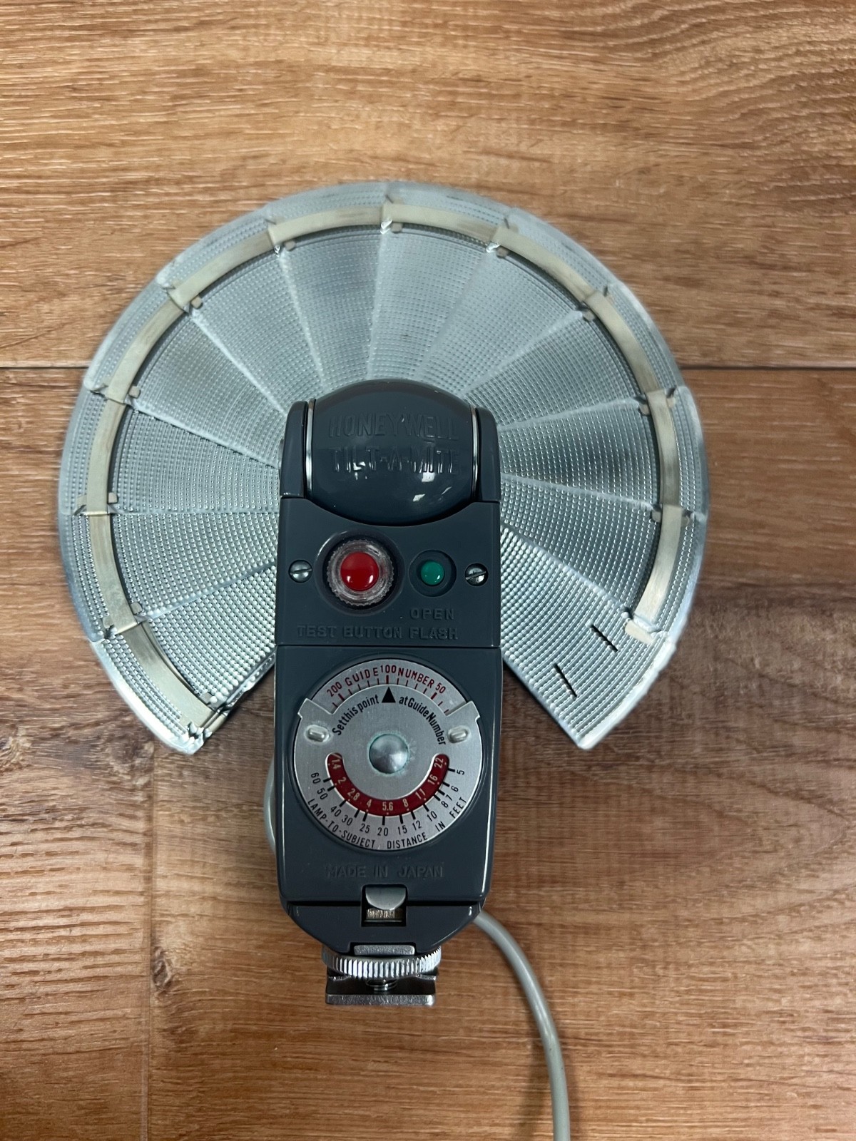 Heiland Tilt-A-Mite Camera Flash Calculator Unit With Collapsible Fan Vintage