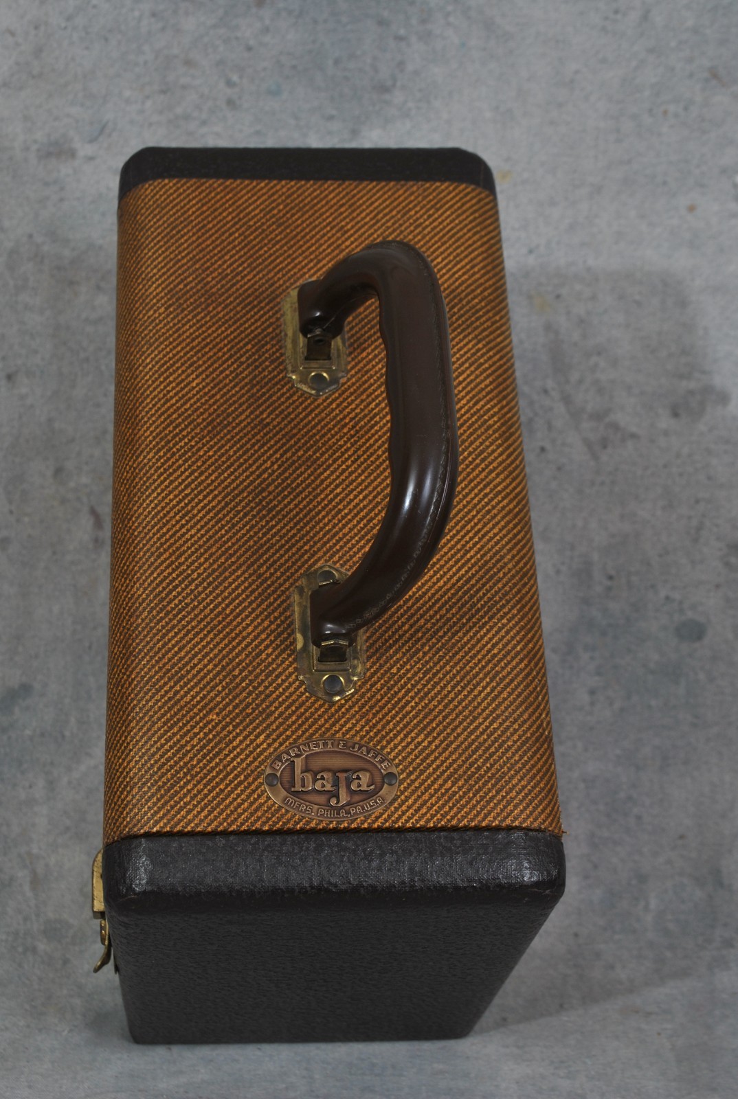 Barnett & Jaffe of Philadelphia Portable Baja Slide Case That Holds 300 Slides