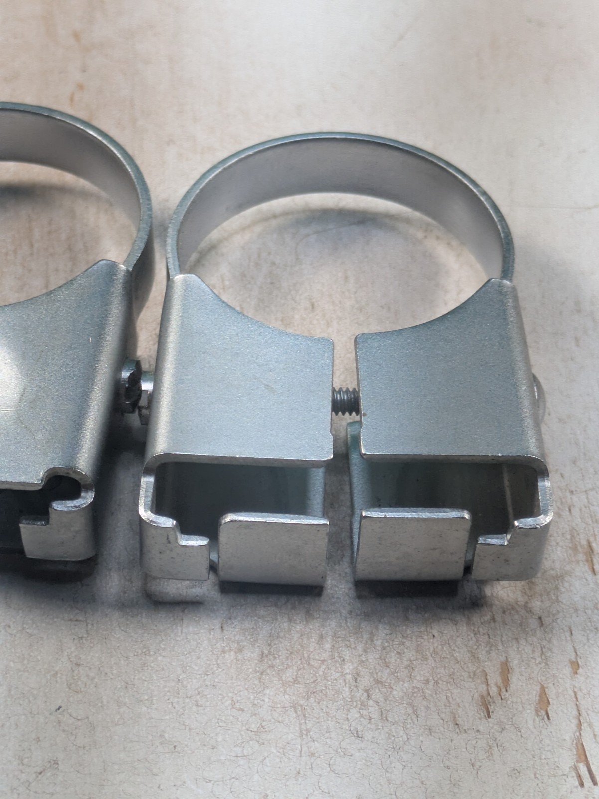 Graflex Flash Bracket Clamps Set/Pair