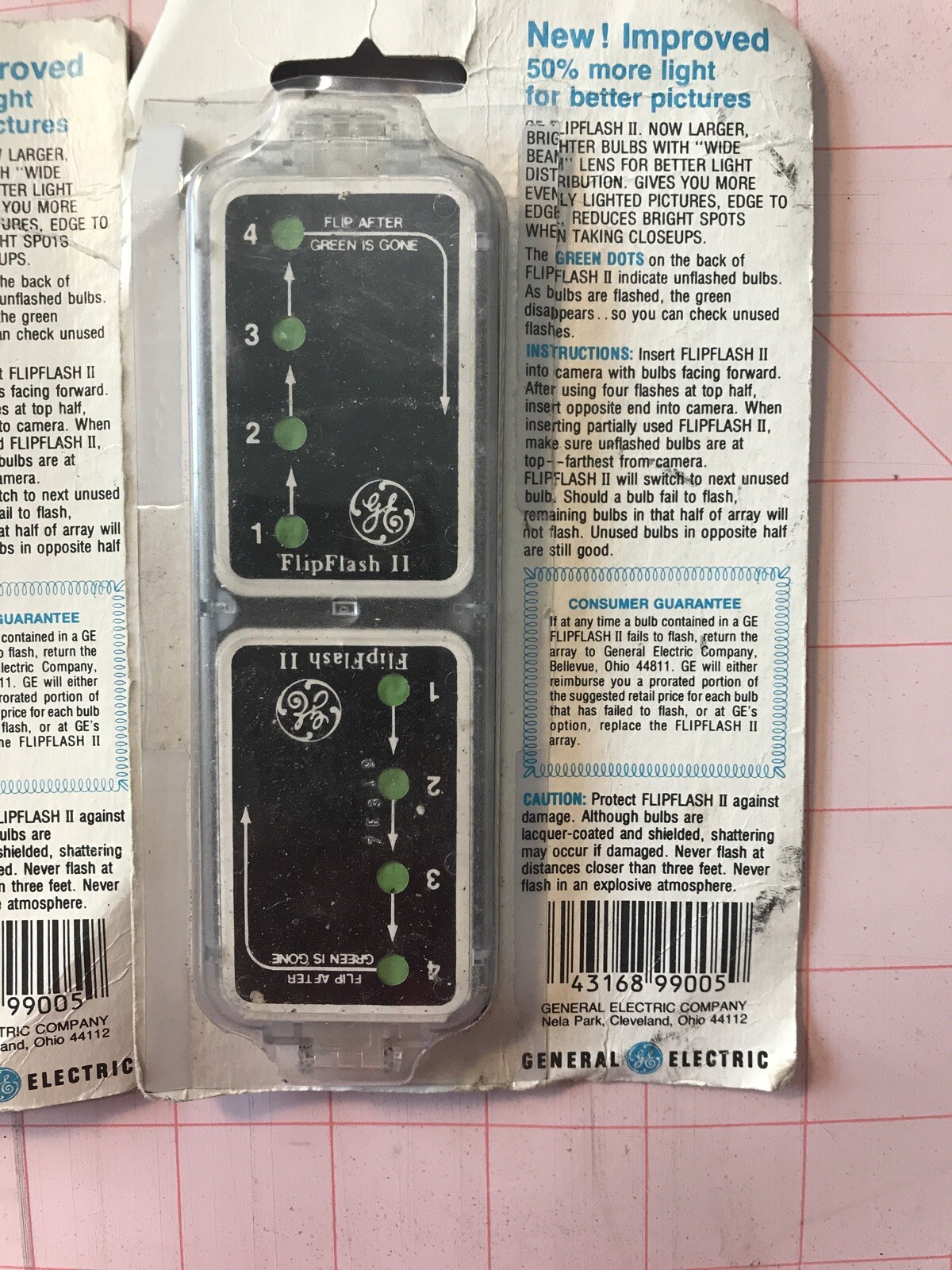2 NWT Flip Flash II Camera Light Bulb Array Replacement