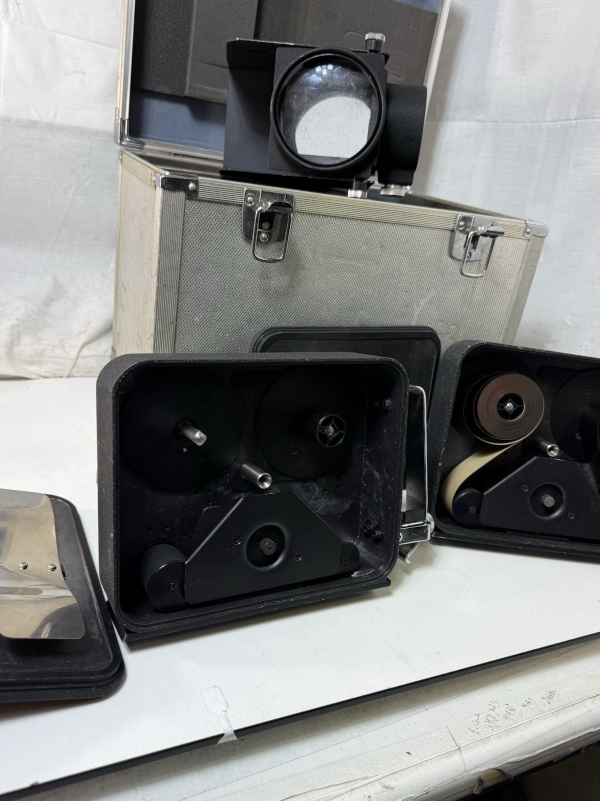 Vintage 16mm Film Camera Accessory Lot 400ft Magazines Viewfinder Flight Case