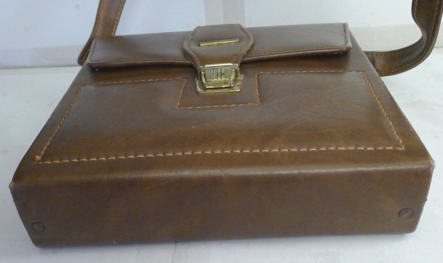 Camera Compartment Tan Case for Polaroid Folding SX-70 Camera & Accessories P75