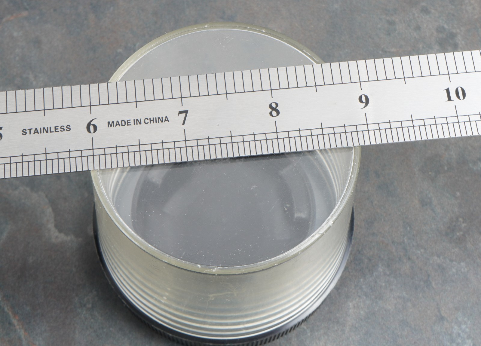 – Leica R Plastic Lens Bubble Display Case 3″X3″ For Elmarit 35mm 28mm 50mm