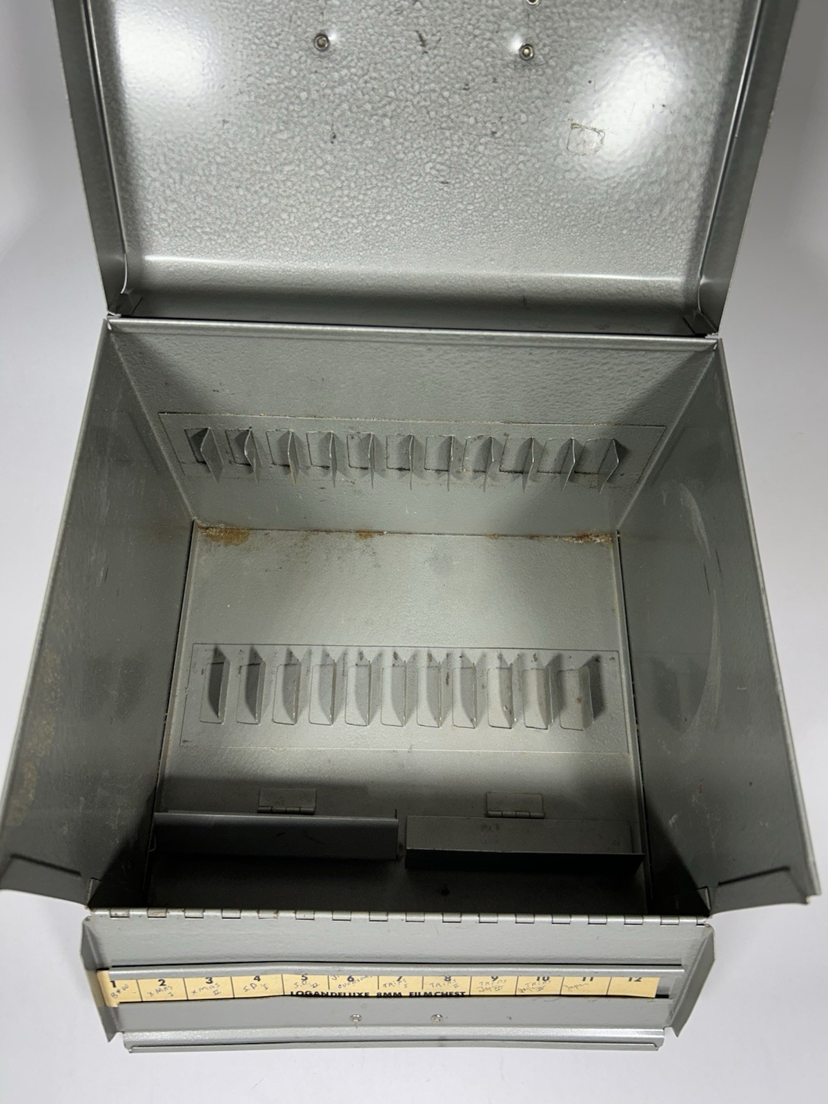 Vintage Reel to Reel Tape Metal Carrying Case with 17 Used Reels 40’s 50’s 60’s