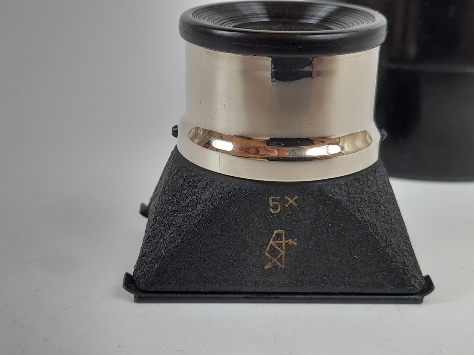 Vintage magnifying loupe for viewing film frames L-5 Bakelite box USSR KOMZ