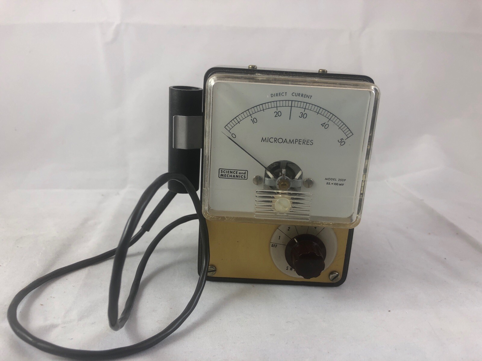 Science and Mechanics Magazine Model 250p Microamperes Light Meter F.S.=100MV