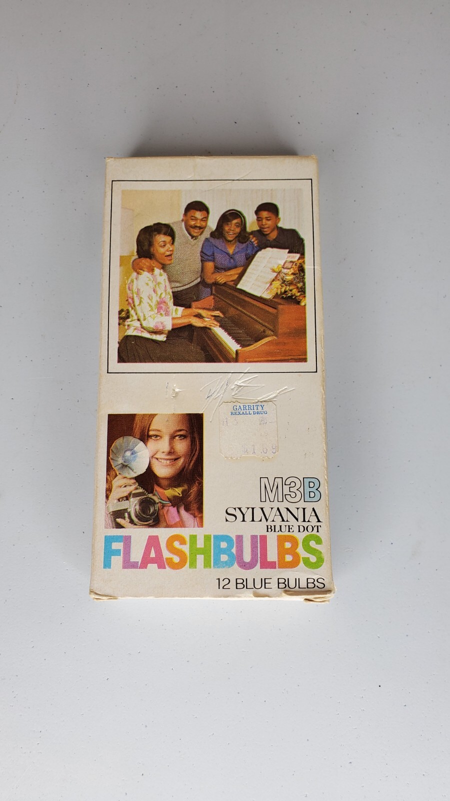 Vintage Sylvania Blue Dot Flashbulbs M3B 11 Bulbs Kodak flash bulbs