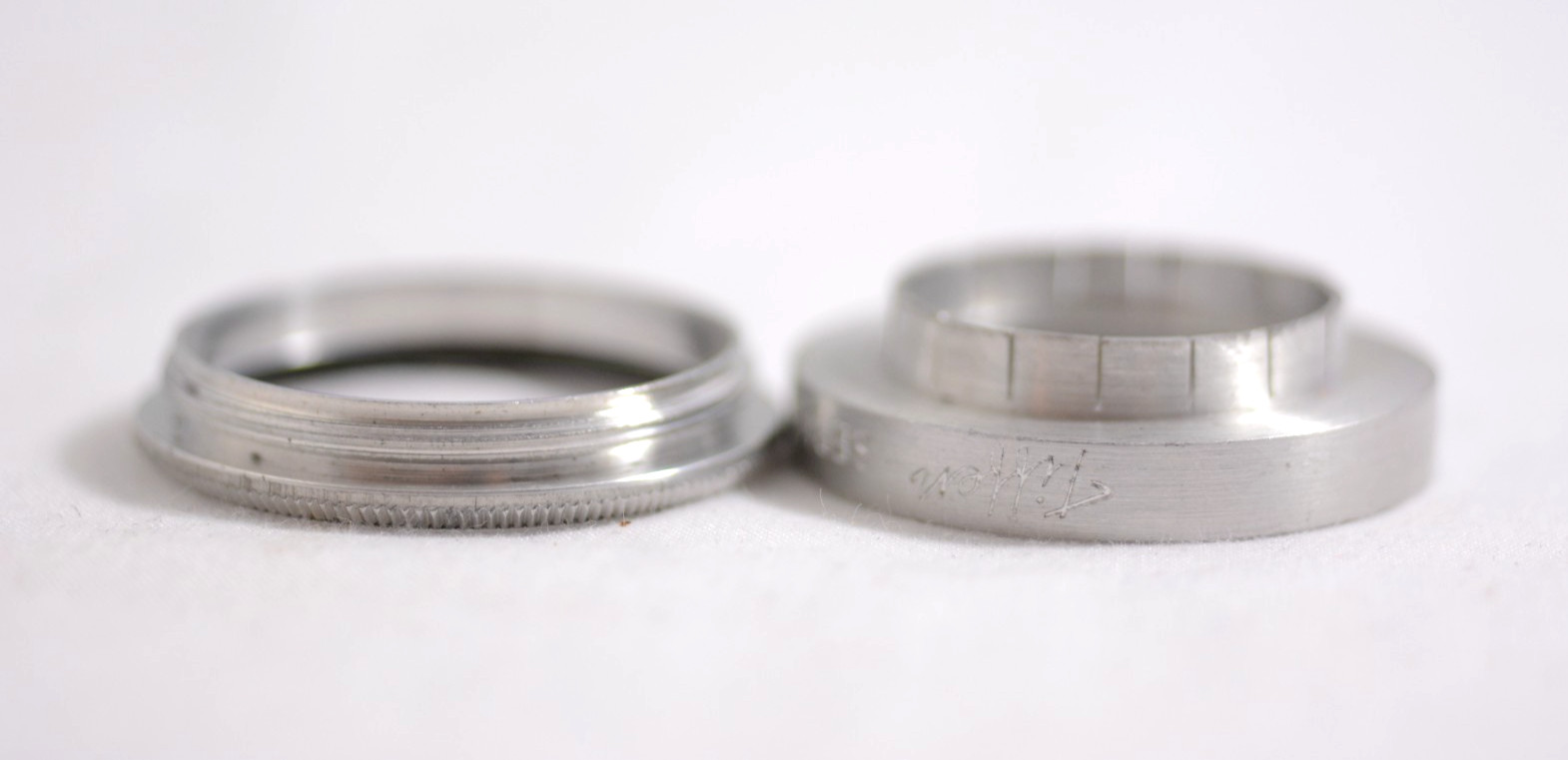 TIFFEN SERIES 5 24MM CAMERAS LENS FILTER ADAPTER RING WITH RETAINING RING