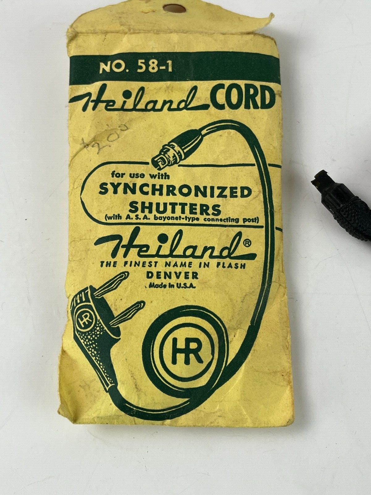 Heiland Cord Synchronized Shutter NO 58-1 Camera Flash