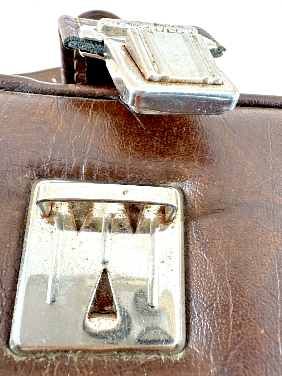 Vintage Brown Leather Camera Case, 1970s, Buckle Closure, Italy, used (BB2)